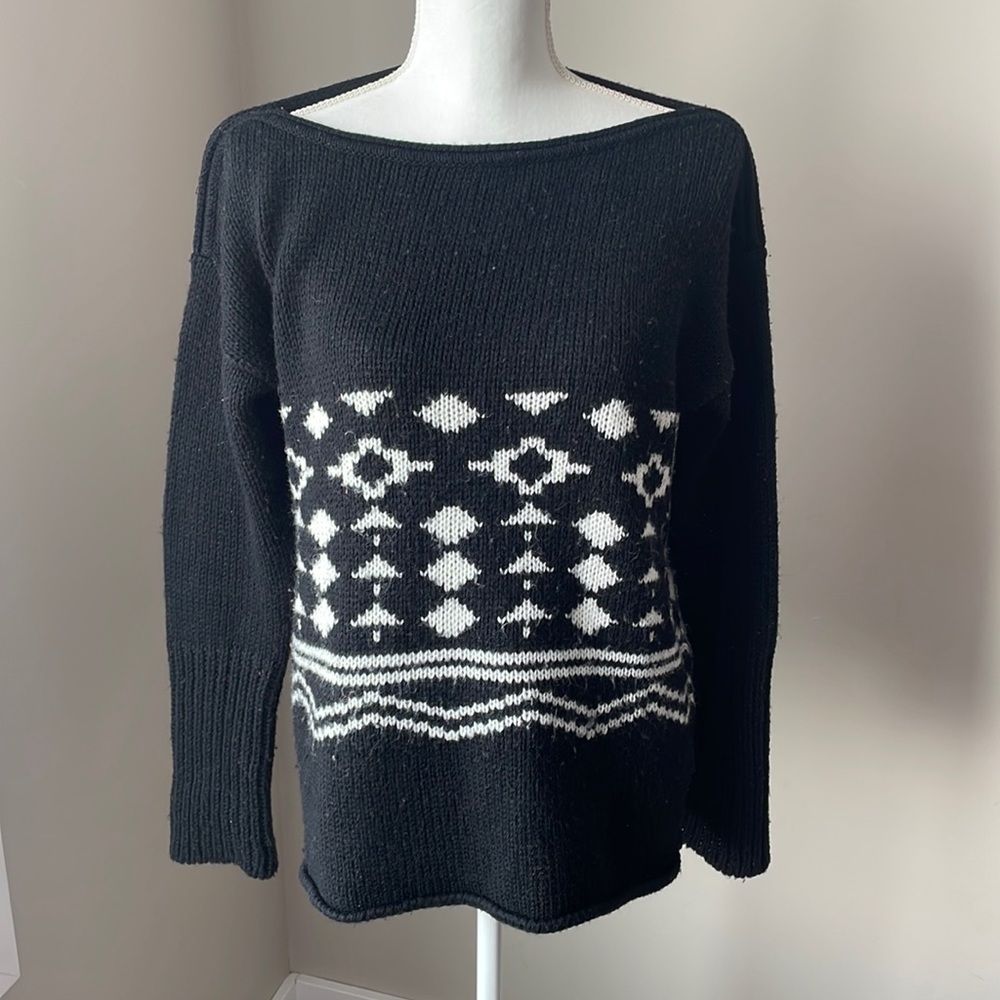 5/$25 Grain de Malice acrylic/wool knit sweater